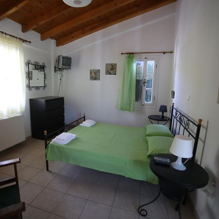Studios Argyri Ágios Kírykos Buitenkant foto
