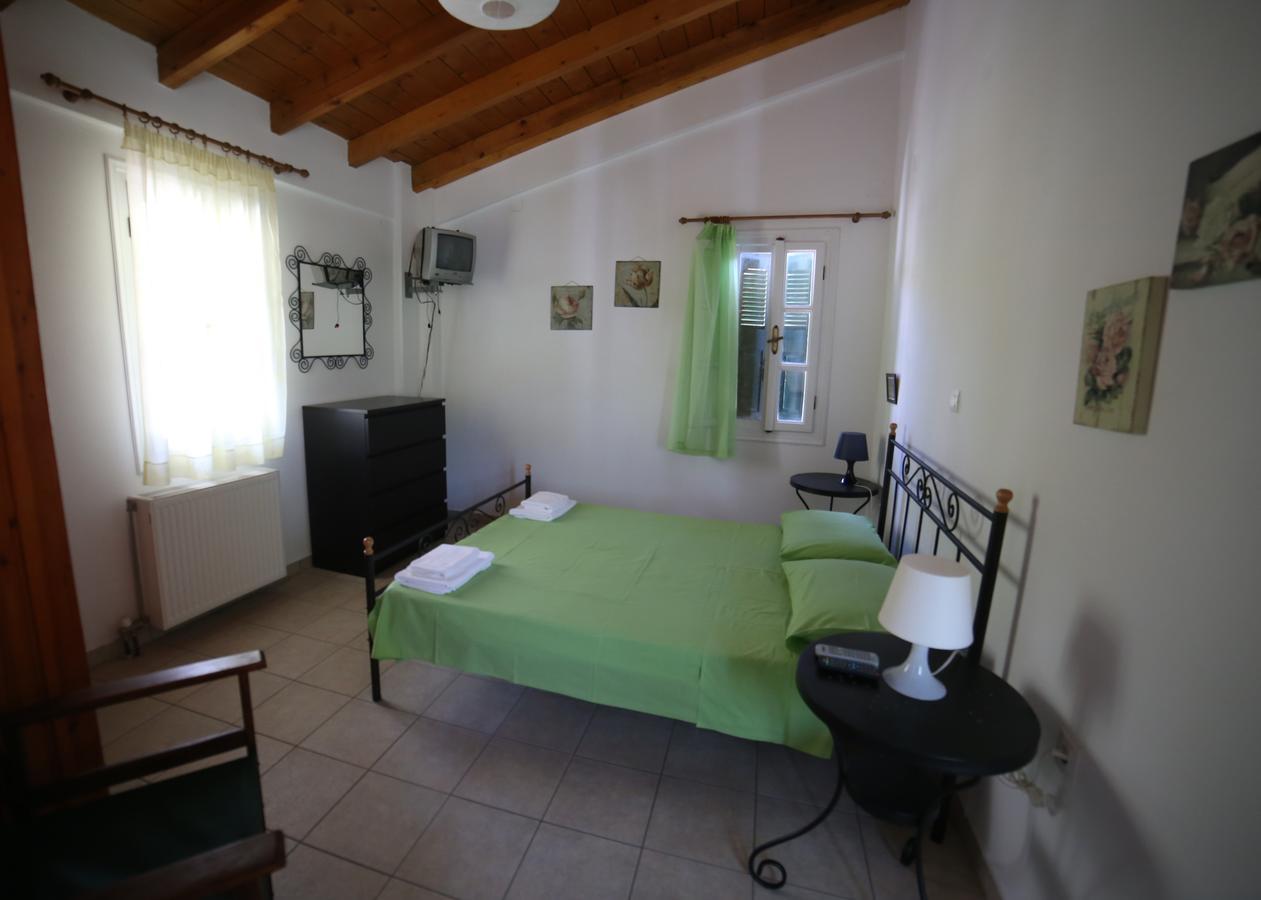 Studios Argyri Ágios Kírykos Buitenkant foto